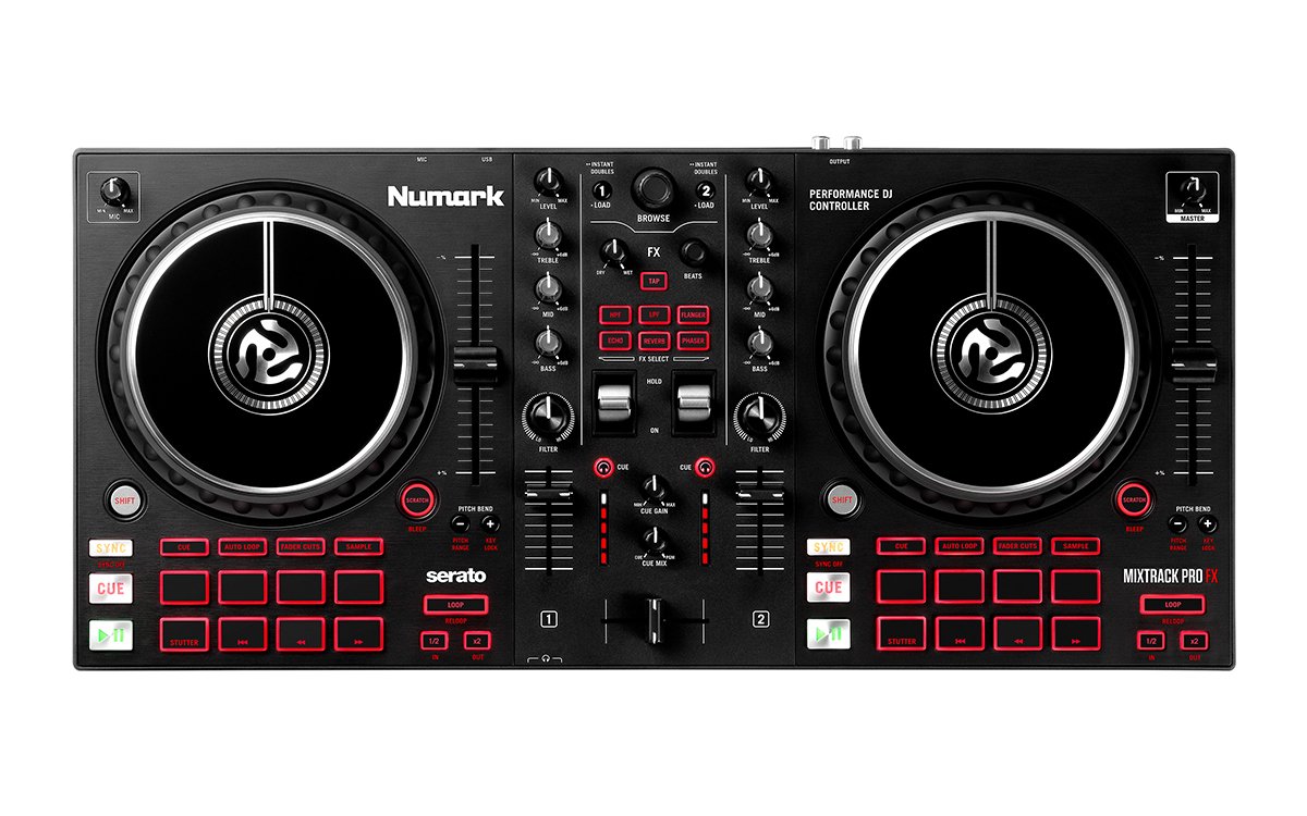 Numark Mixtrack Pro - 器材